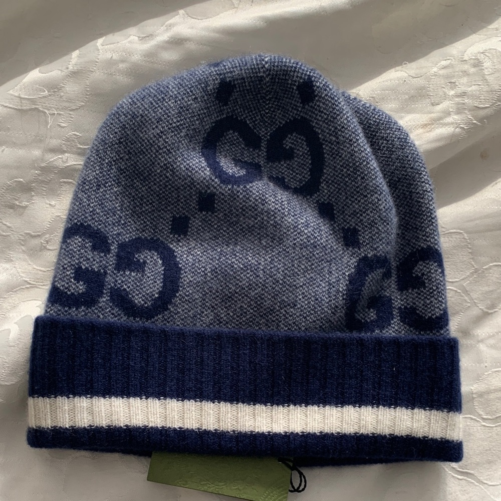 Gucci Navy and White Logo hat NWT size Medium